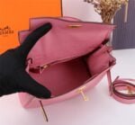 Hermès Kelly 𝐓𝐨𝐠𝐨 Calf Gold hardware Sakura Pink size: 𝟮𝟱𝐶𝑚/ 𝟮𝟴𝐶𝑚 - Image 9