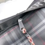 Burberry canvas Chest pack bag size: 16*30cm - Image 5