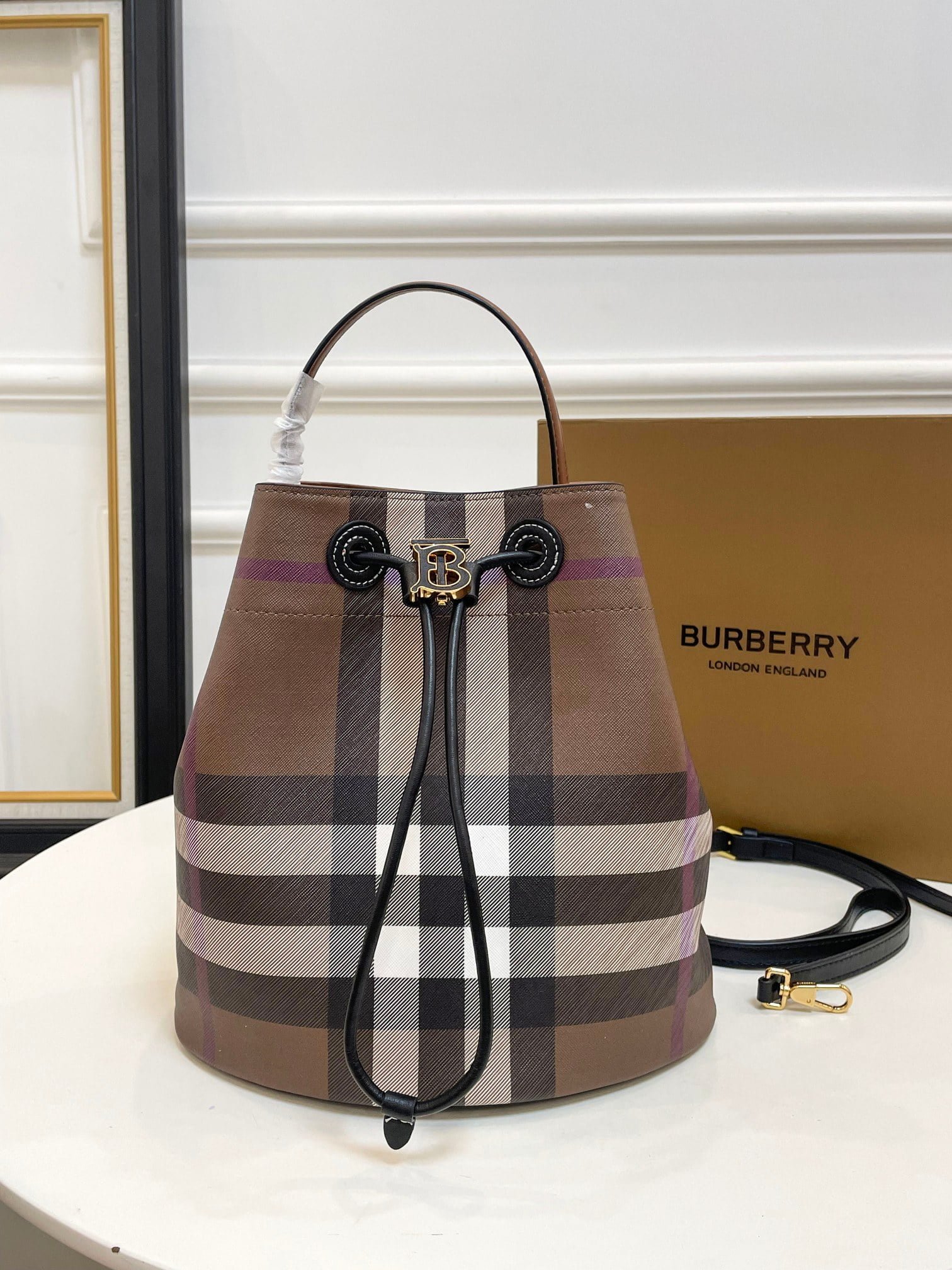 a1689777951475_8747 Burberry Bucket bag size: 26*8cm - Image 1