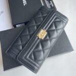 Chanel sheepskin Clutch bag with gold hardware size: 19*10cm - Image 4