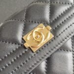 Chanel sheepskin Clutch bag with gold hardware size: 19*10cm - Image 6