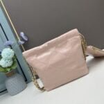 CHANEL Pearl garbage bag pink size: 23*28*22*7cm - Image 5