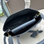 Prada Cross cut cowhide shoulder bag blue 2756# size: 34*26*16cm - Image 7