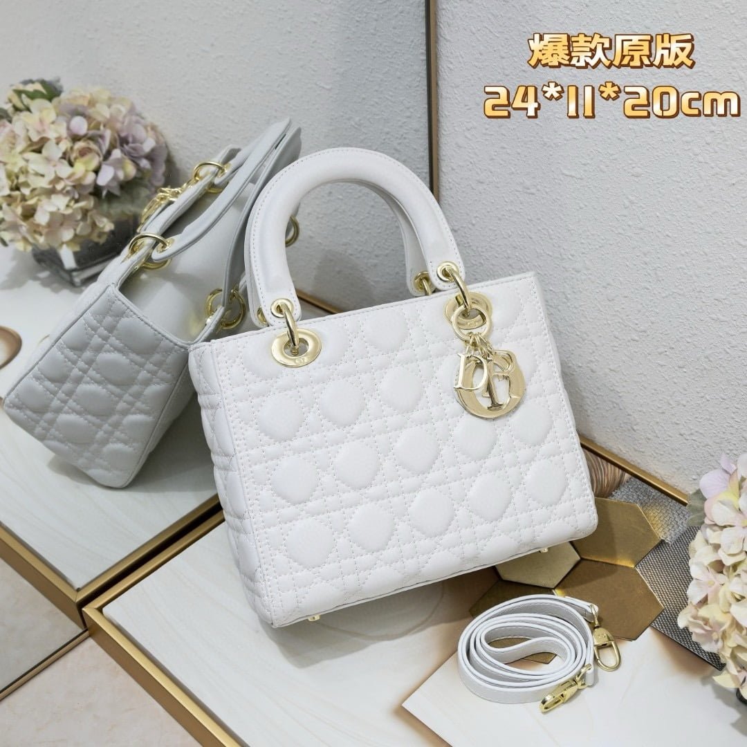 微信图片_20231108105128 Dior my lady Five-checked sheepskin Shoulder handbag size: 24*11*20cm - Image 1