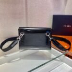Prada re-nylon shoulder bag 2vd044 size: 20*15.5*4cm - Image 4