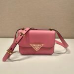 Prada Waxed cowhide Messenger bag 1bd340 size: 20*13.5*5.5cm