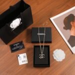 Chanel Double c half diamond necklace - Image 3