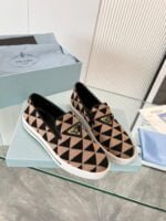 Prada 2024 New arrival flat loafers size: 35—40(41 can be customized) note shoes size and color which you want when you fill shipping address - Image 2