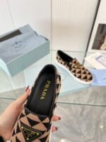 Prada 2024 New arrival flat loafers size: 35—40(41 can be customized) note shoes size and color which you want when you fill shipping address - Image 6