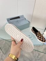 Prada 2024 New arrival flat loafers size: 35—40(41 can be customized) note shoes size and color which you want when you fill shipping address - Image 7