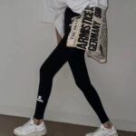 XNyuk01 CHANEL Shark pants