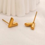 ZG2350 LV Earrings With box