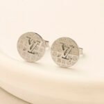 ZG2439 LV Earrings With box