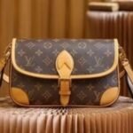 LBao2521004 LV High Quality Bag 24*15*9cm