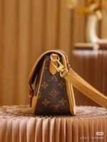 LBao2521004 LV High Quality Bag 24*15*9cm - Image 3