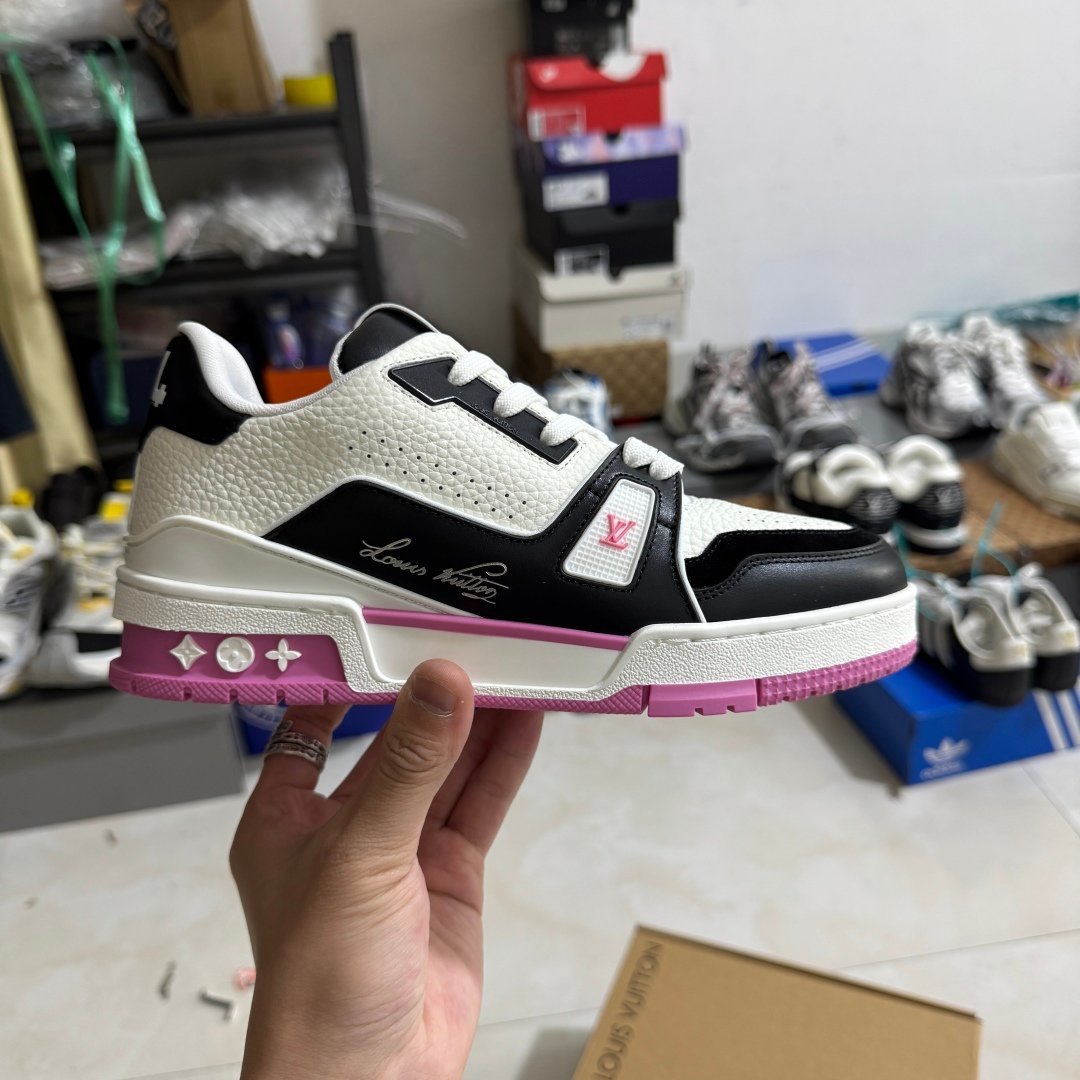 wsxc1741166143708_0 319 LV shoes - Image 1