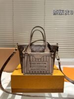 LbaO503 LV genuine leather cowhide bag Variable frequency digital chip version 20cm