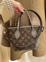 LbaO503 LV genuine leather cowhide bag Variable frequency digital chip version 20cm - Image 3