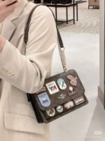 GCoPaiBao Coach Flip badge small square bag 21.5*16cm