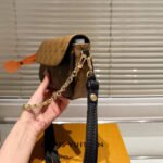 GLlianBao LV cowhide Chain Bag - Image 4