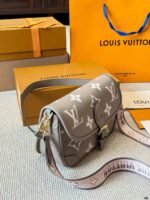 GzzLbao83 LV bag - Image 2