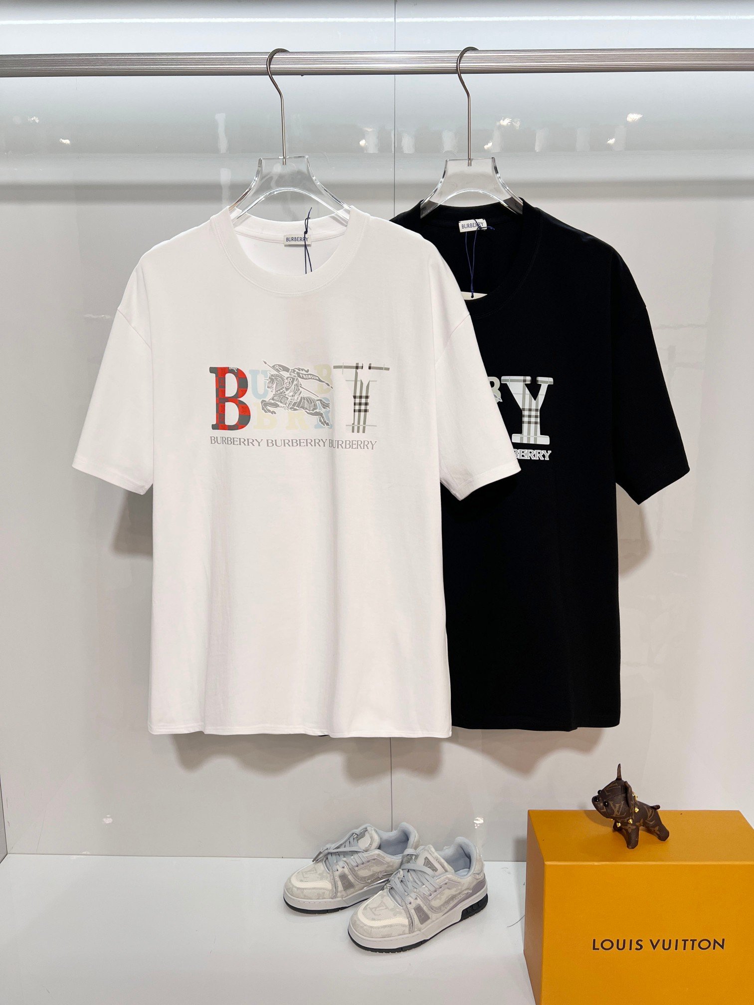 img_a1926128_20260114_a1768394690352_8217.jpg (1) GypBuT115 BURBERRY T-shirt High quality, large size - Image 1